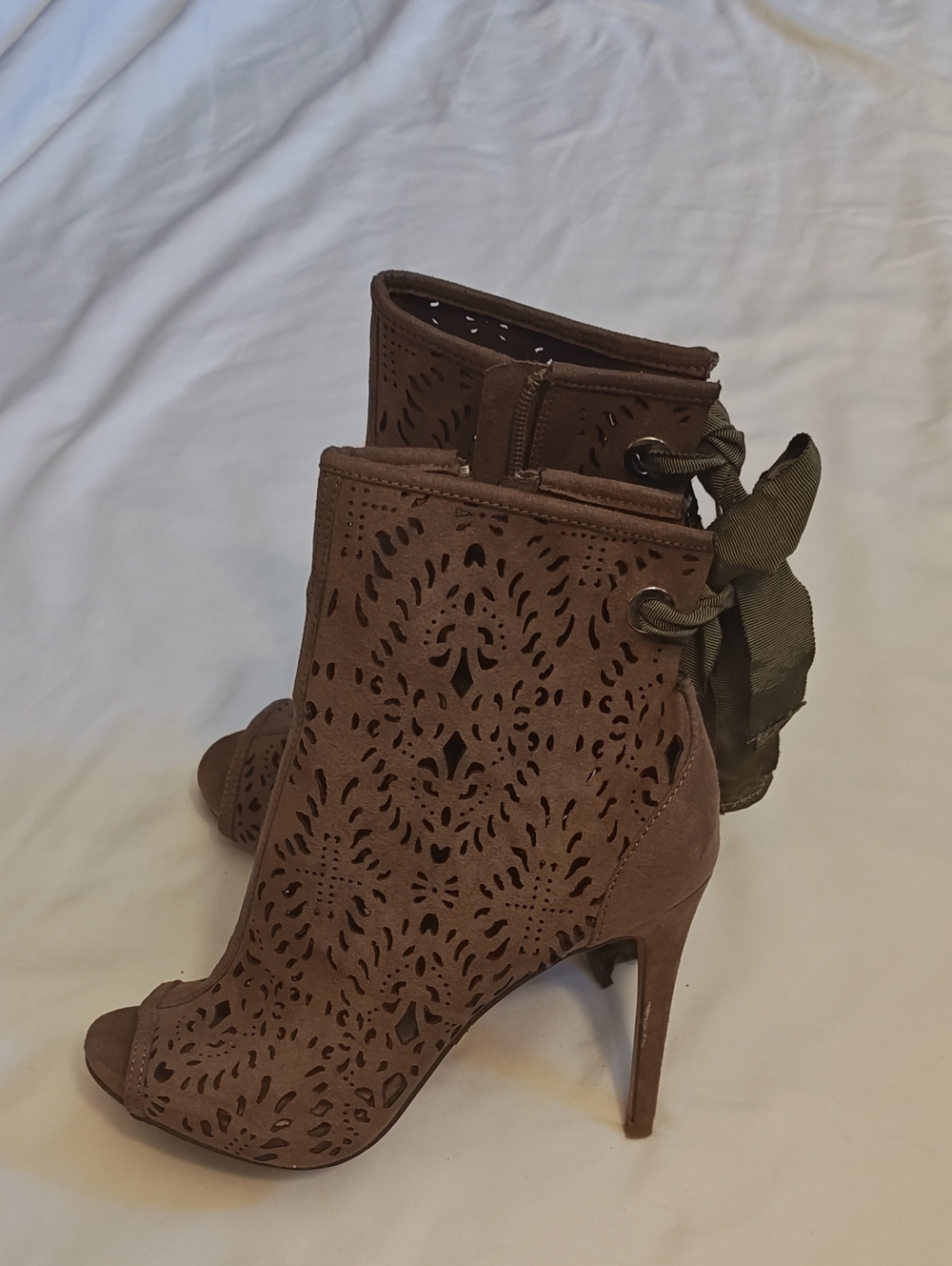 bebe Perforated Suede Peep Toe Ankle Boots with Ribbon Detail Size 6
